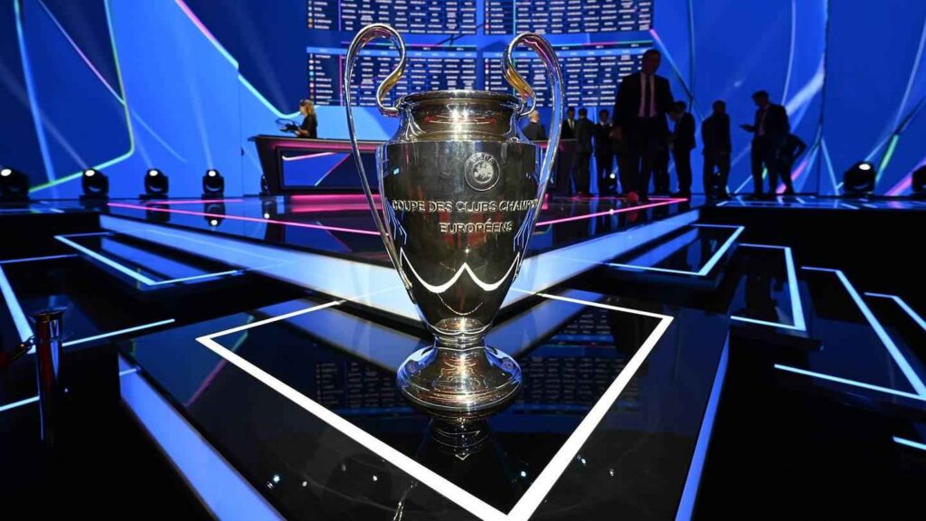 Champions League: Khi nào đội bóng được bổ sung cầu thủ?